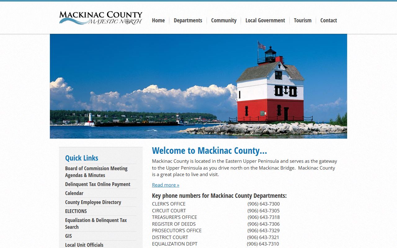 Mackinac County website with department links for 24 hour booking access